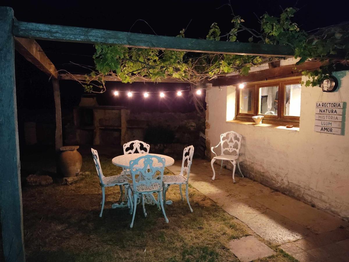 La casita de la Rectoría de Dosquers Maia de Montcal Exterior foto